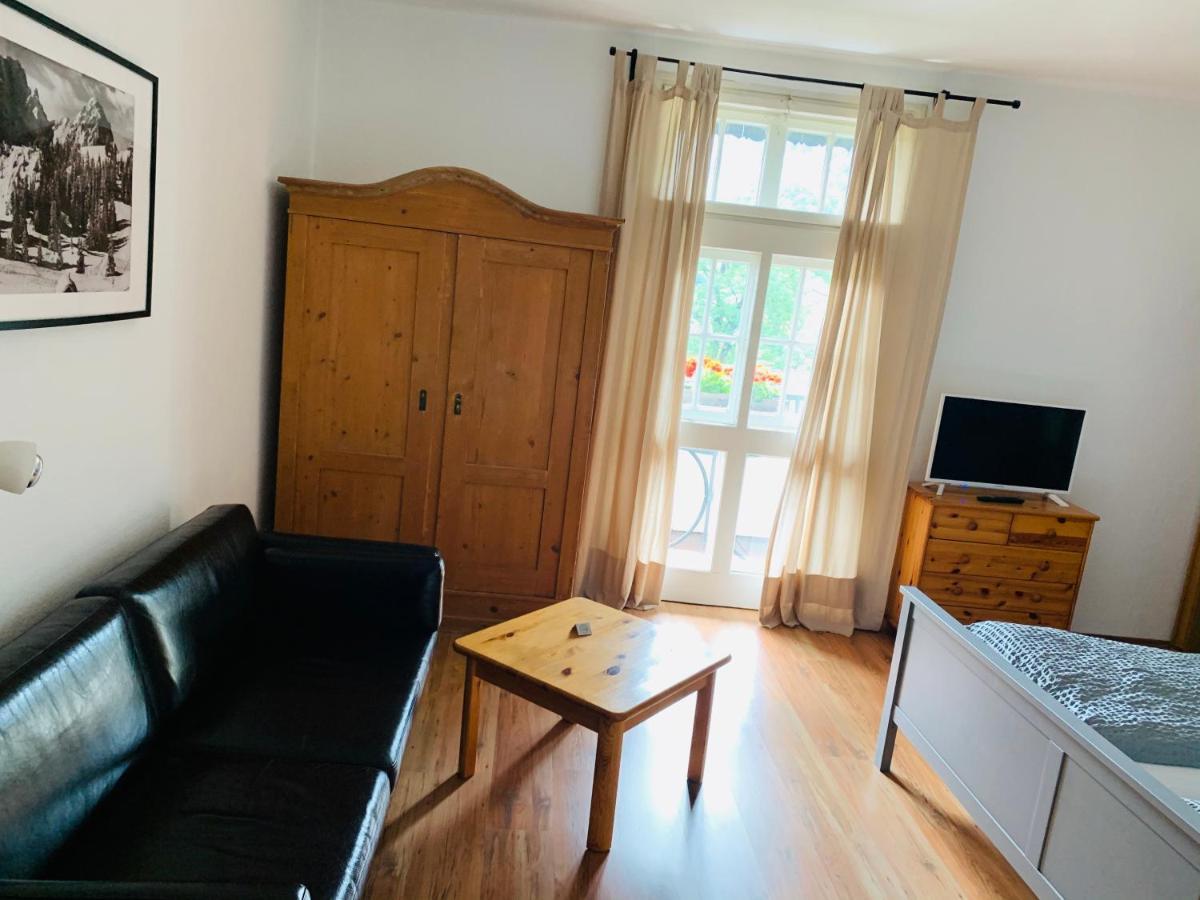 Gaestehaus Hohe Tannen جارمش بارتنكيرشن المظهر الخارجي الصورة